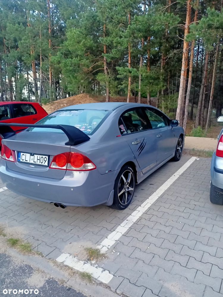 Honda Civic 1.8 Executive - 2
