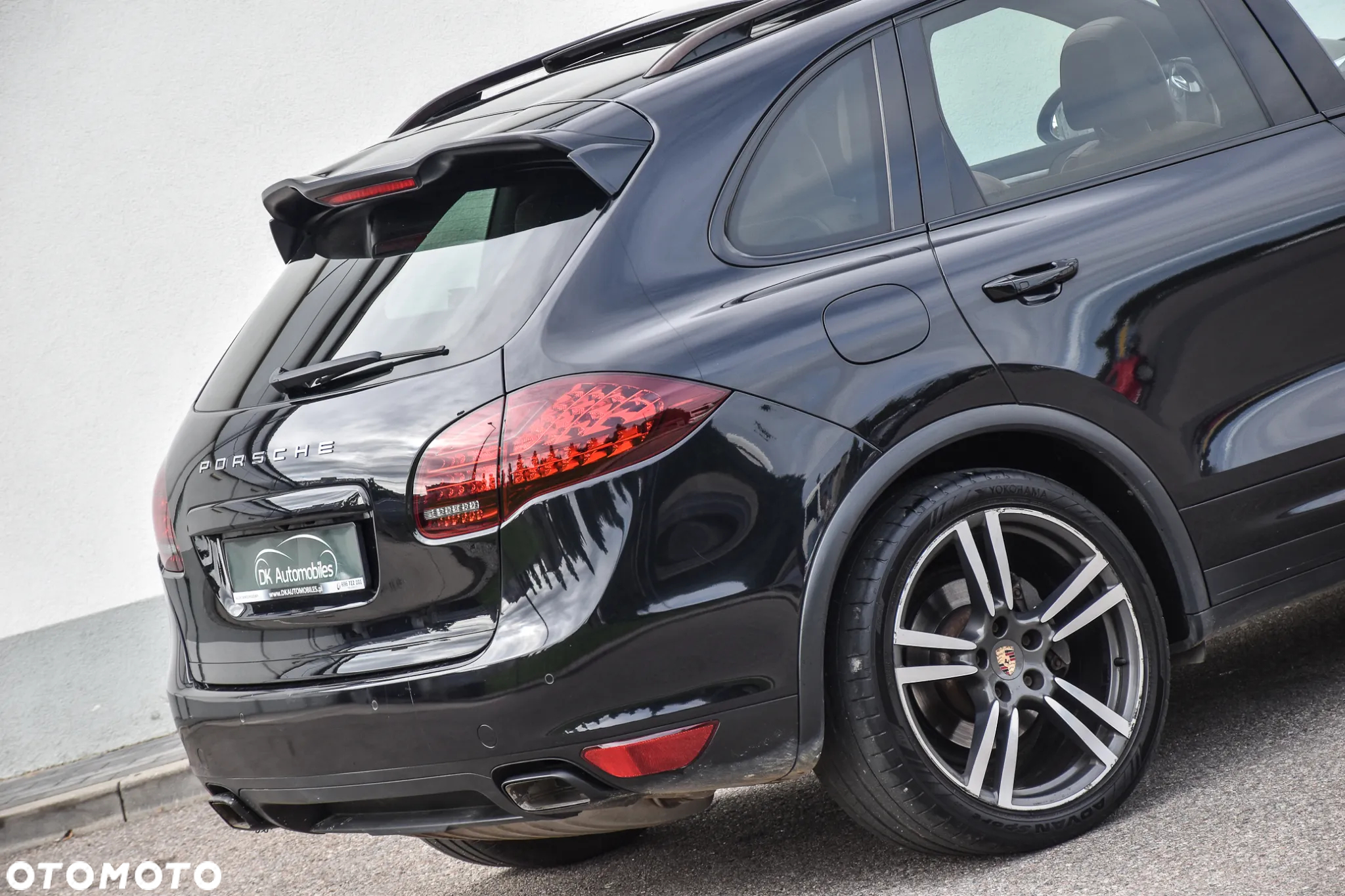 Porsche Cayenne Diesel Platinum Edition - 12