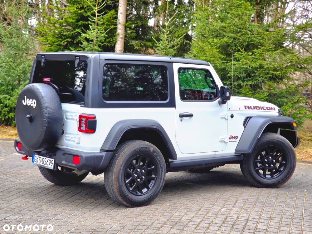 Jeep Wrangler - 4