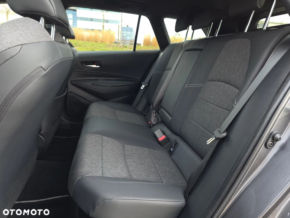 Toyota Corolla 1.8 Hybrid Style - 16