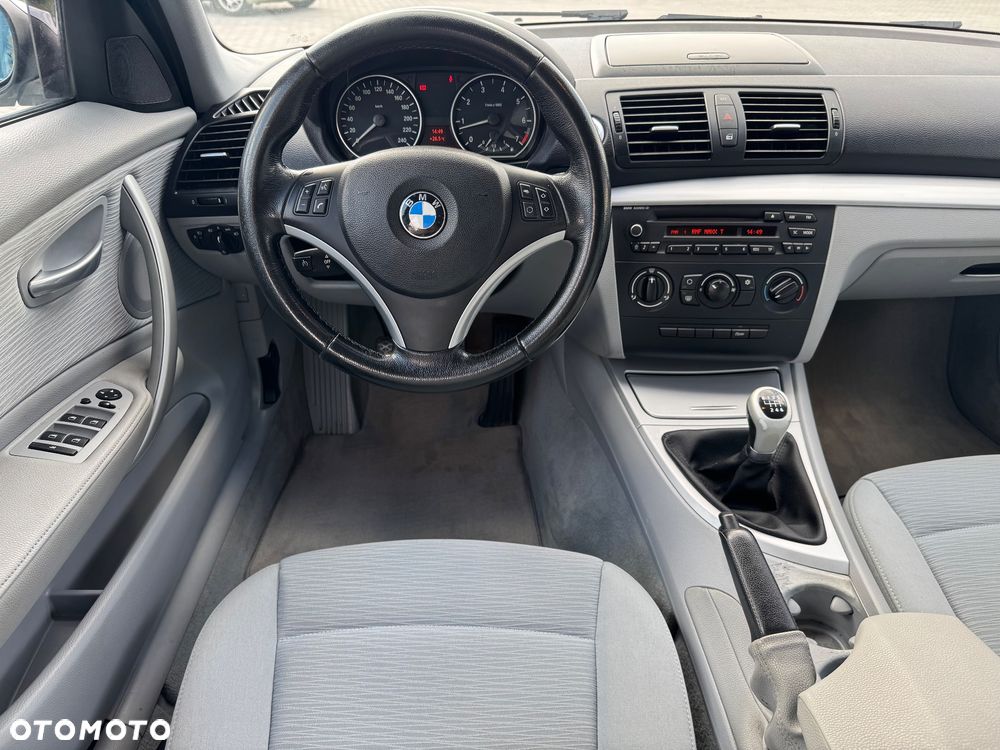 BMW Seria 1 116i - 15