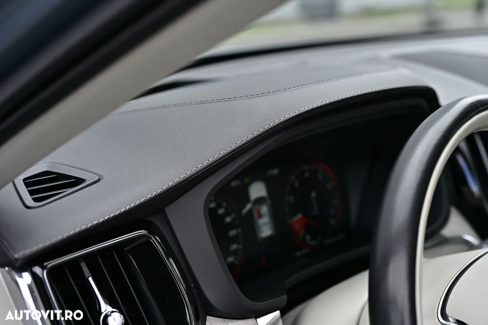 Volvo XC 60 T5 AWD Geartronic Inscription - 37