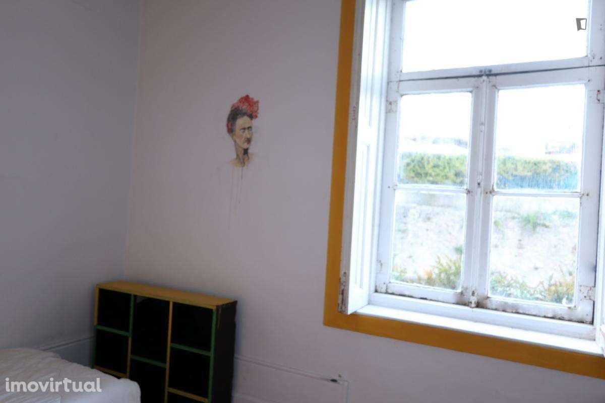 Quarto - localizado em Cedofeita Porto - Grande imagem: 2/26