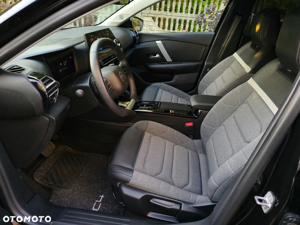 Citroën C4 PureTech 130 Stop&Start EAT8 SHINE - 32