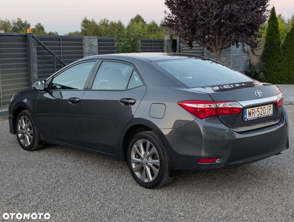 Toyota Corolla 1.33 Active - 4