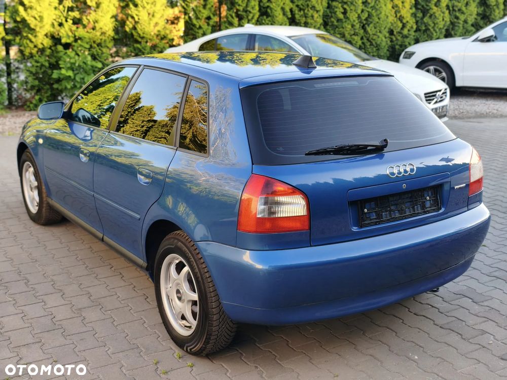 Audi A3 Sportback 1.8T Attraction - 13