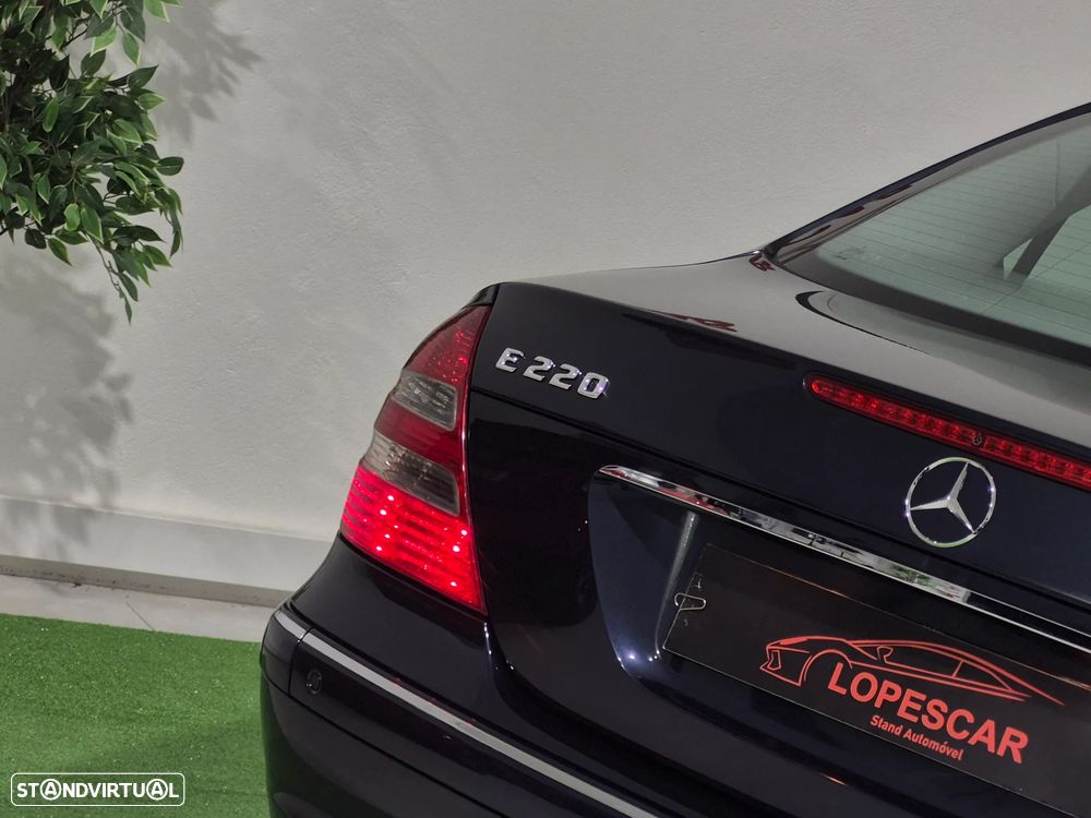 Mercedes-Benz E 220 CDI Auto Elegance - 6