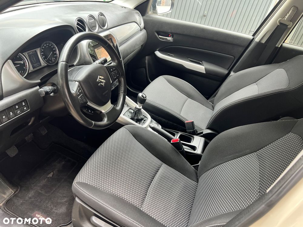 Suzuki Vitara 1.6 DDiS (4x4) Allgrip Comfort - 27