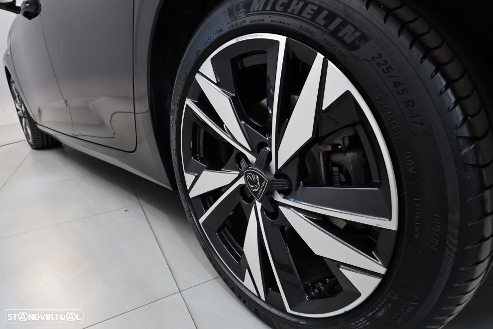 Peugeot 308 1.6 Hybrid Allure Pack e-EAT8 - 13