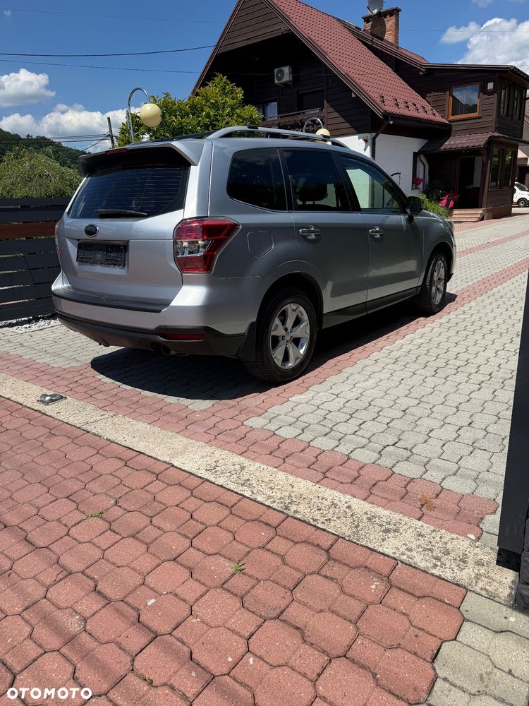 Subaru Forester 2.0i Exclusive Lineartronic - 11