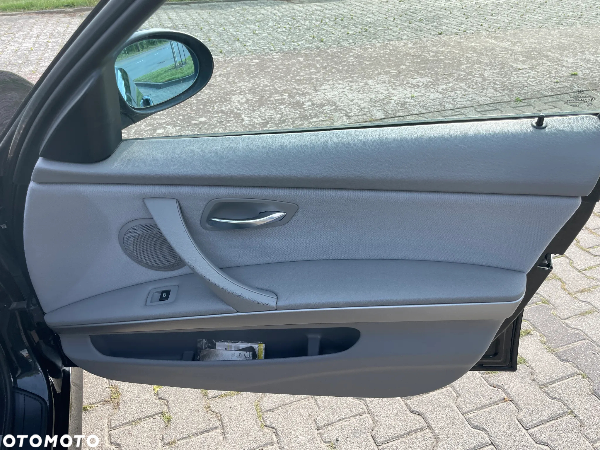 BMW Seria 3 318i - 29