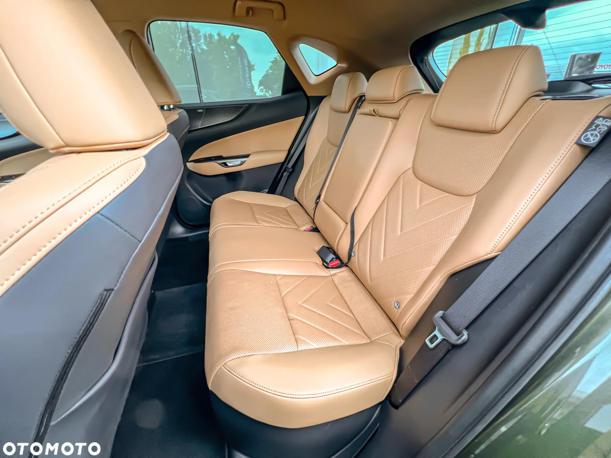 Lexus NX 350h Omotenashi AWD - 13
