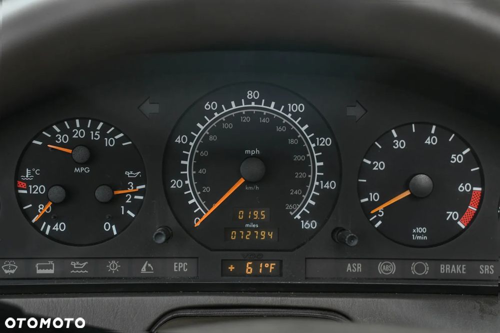 Mercedes-Benz SL 500 - 15