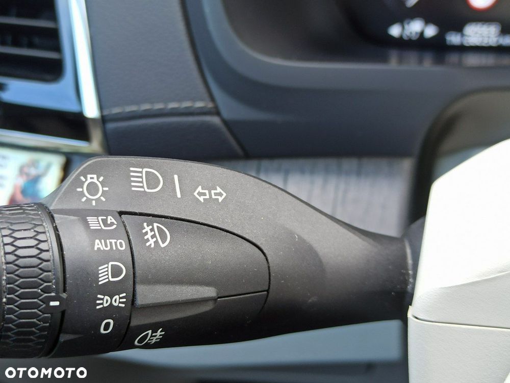 Volvo XC 90 - 26