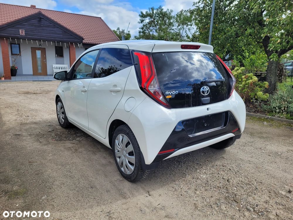 Toyota Aygo - 16