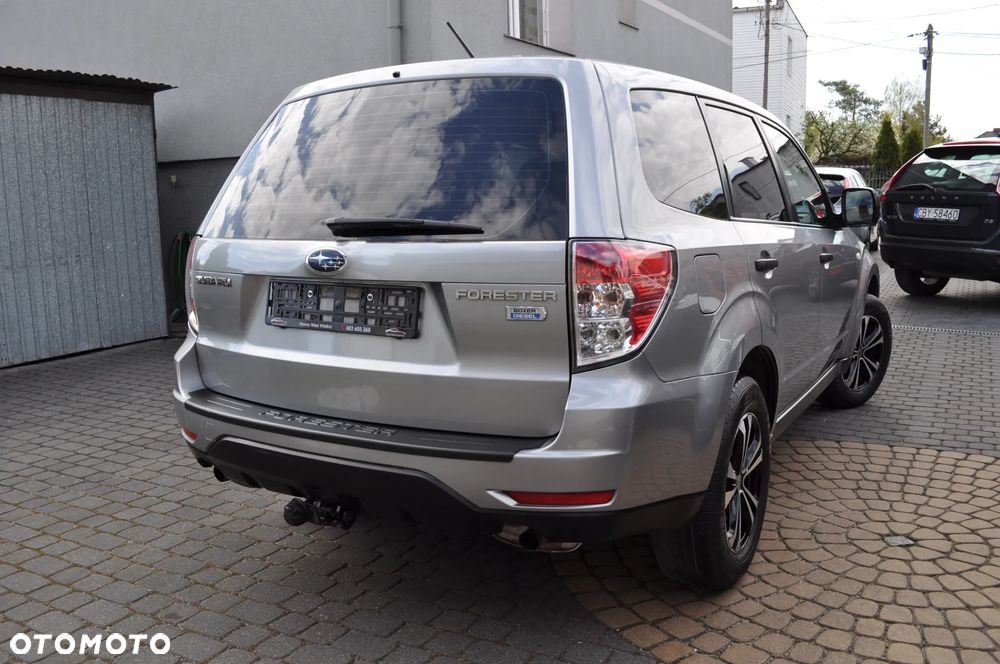 Subaru Forester 2.0D Exclusive - 8