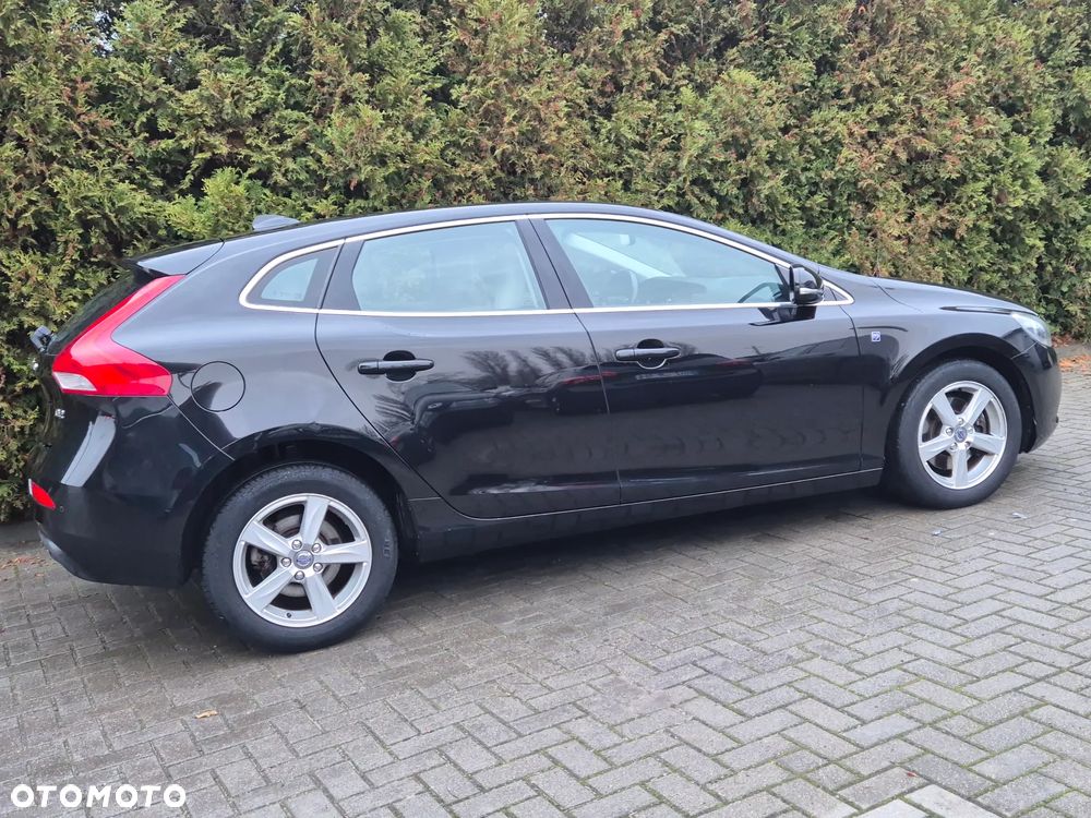 Volvo V40 D2 Drive-E Ocean Race - 14