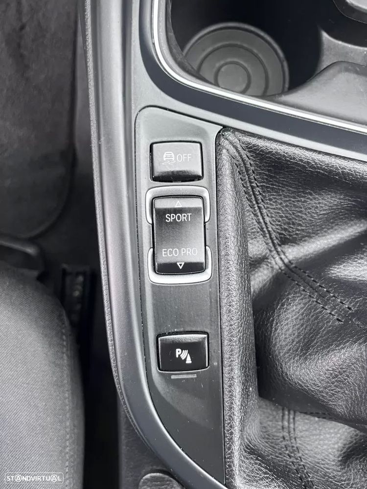 BMW 320 d Touring Sport Line - 34