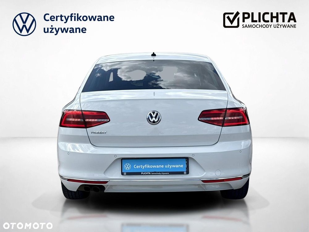 Volkswagen Passat - 5