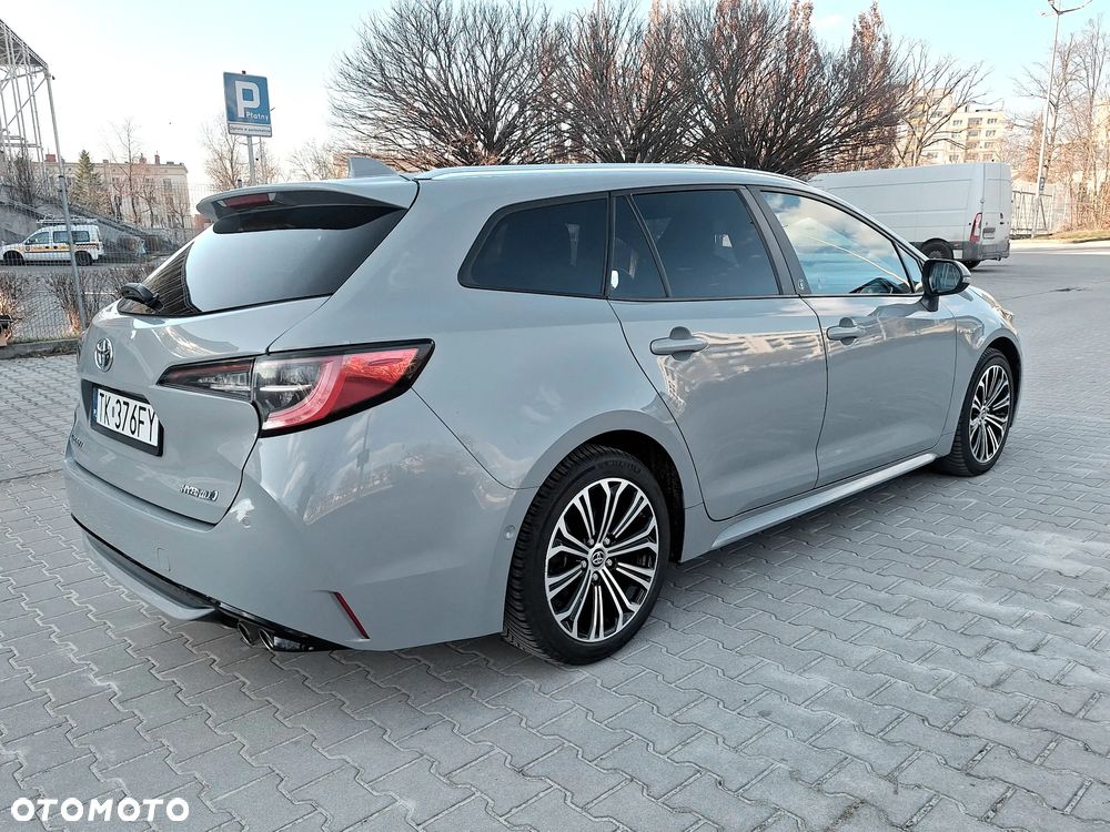 Toyota Corolla 2.0 Hybrid Executive - 5