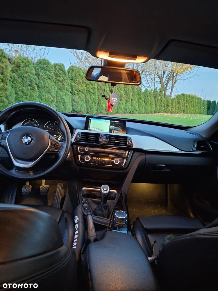 BMW 3GT 318d Sport Line - 17