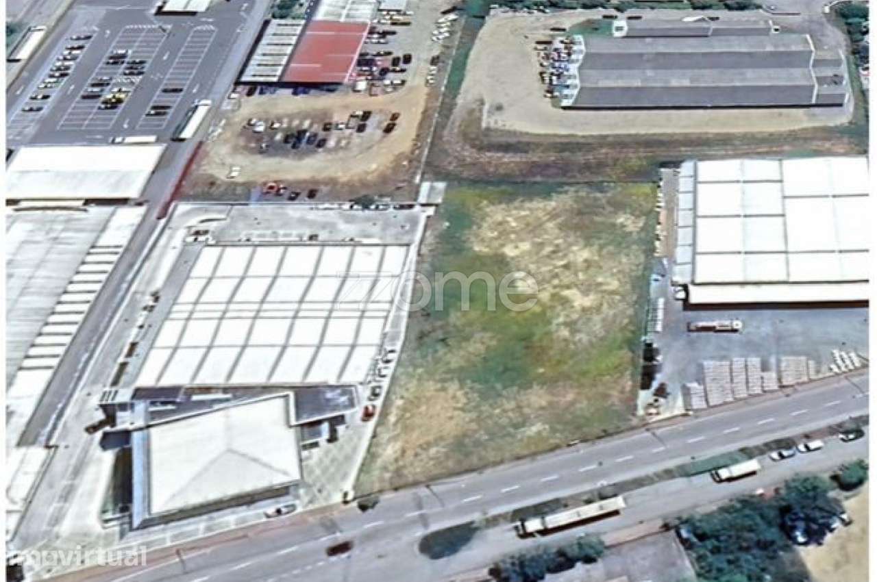 Armazém, 1 350 m², Borbela e Lamas de Olo - Grande imagem: 2/4