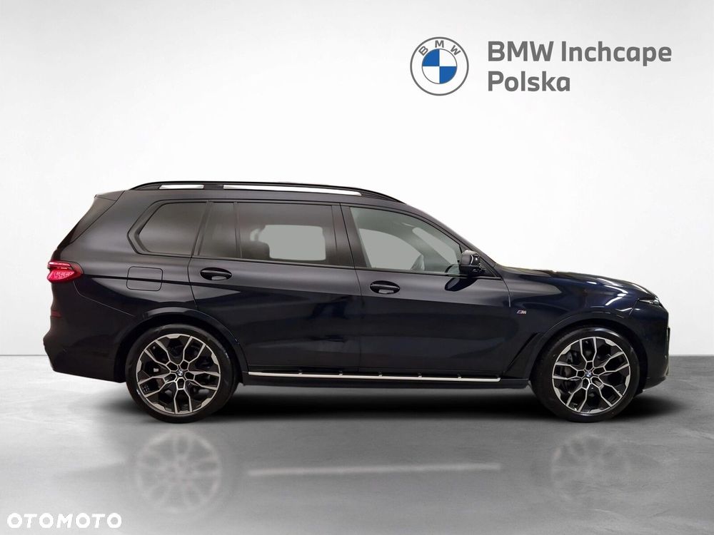 BMW X7 - 7