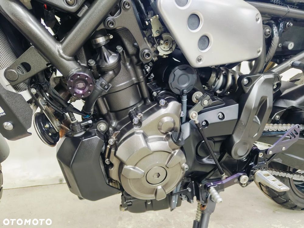 Yamaha XSR - 24