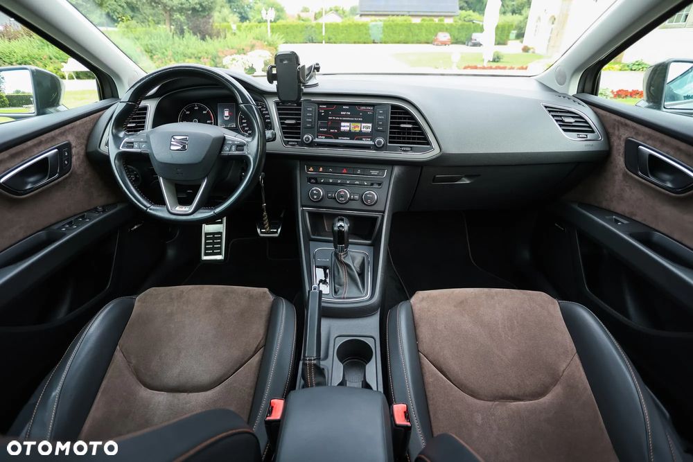 Seat Leon ST 2.0 TDI Start&Stop 4Drive DSG X-Perience - 4