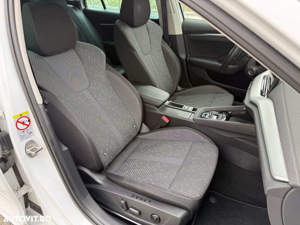 Skoda Octavia 2.0 TDI DSG Premium Edition - 30