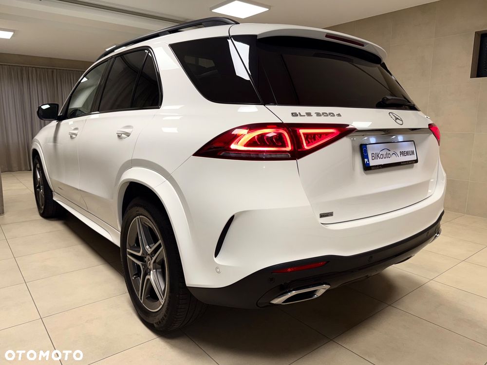 Mercedes-Benz GLE 300 d 4-Matic Premium - 36