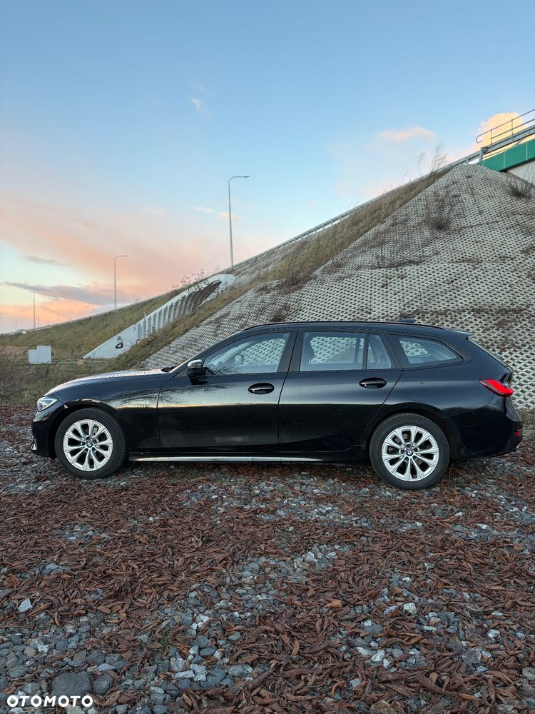 BMW Seria 3 318d Edition Luxury Line Purity - 7