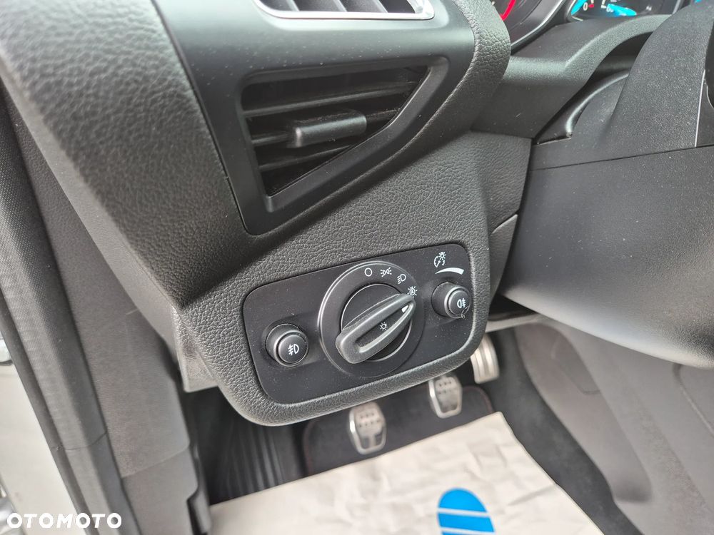 Ford Kuga 2.0 TDCi 4x4 ST-Line - 28