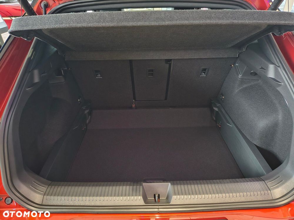 Volkswagen T-Roc 1.5 eTSI R-Line DSG - 8