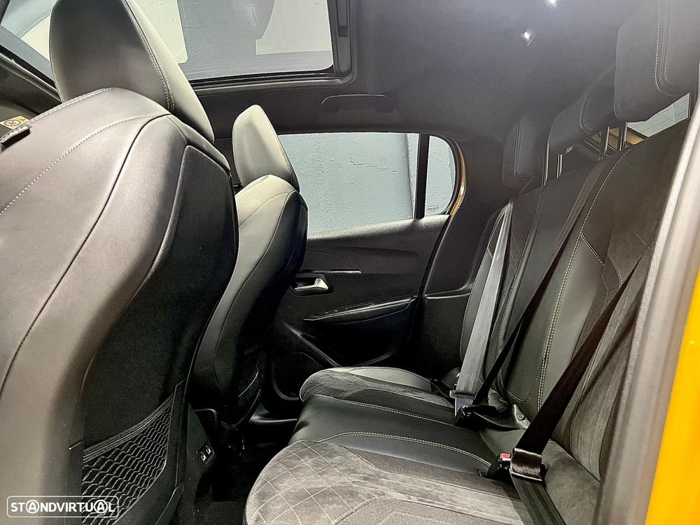 Peugeot 208 1.2 PureTech GT Pack EAT8 - 17