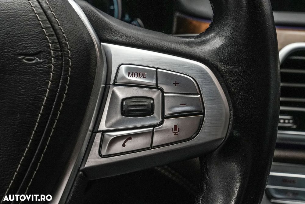 BMW Seria 7 730d - 28