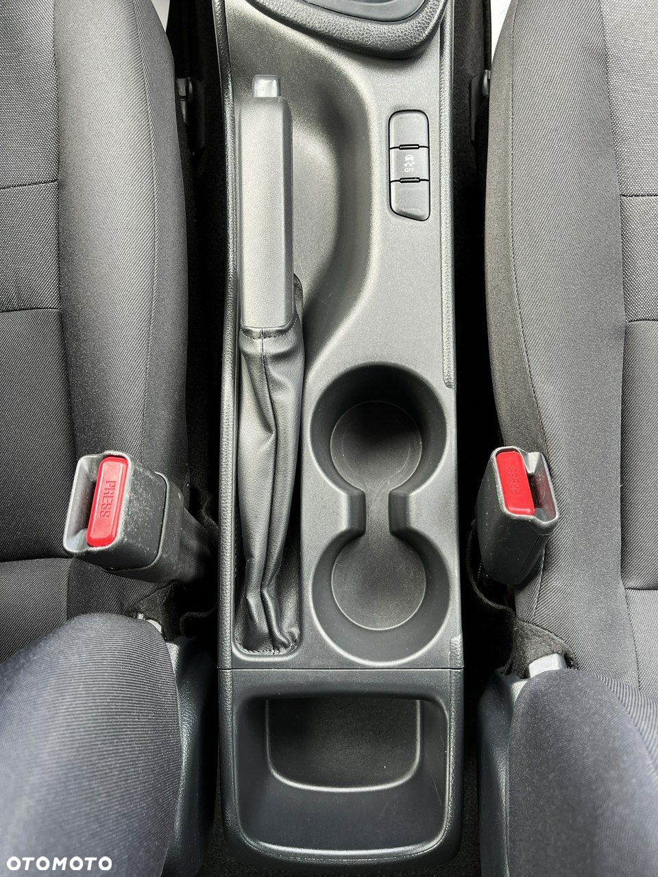 Toyota Yaris - 28