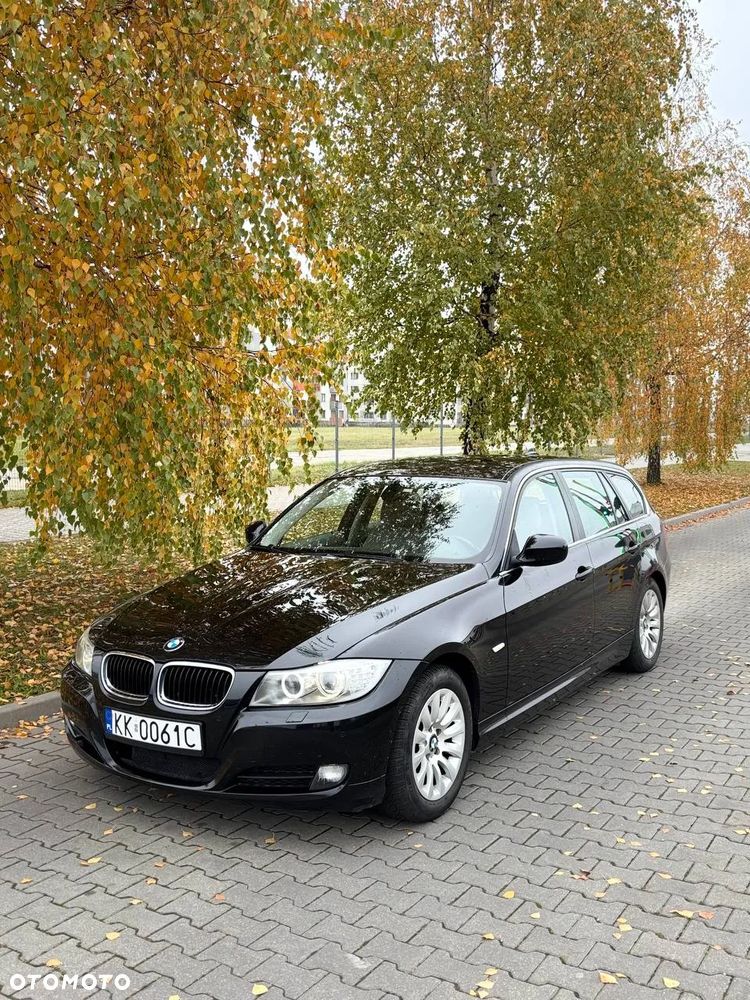 BMW Seria 3 318i - 3