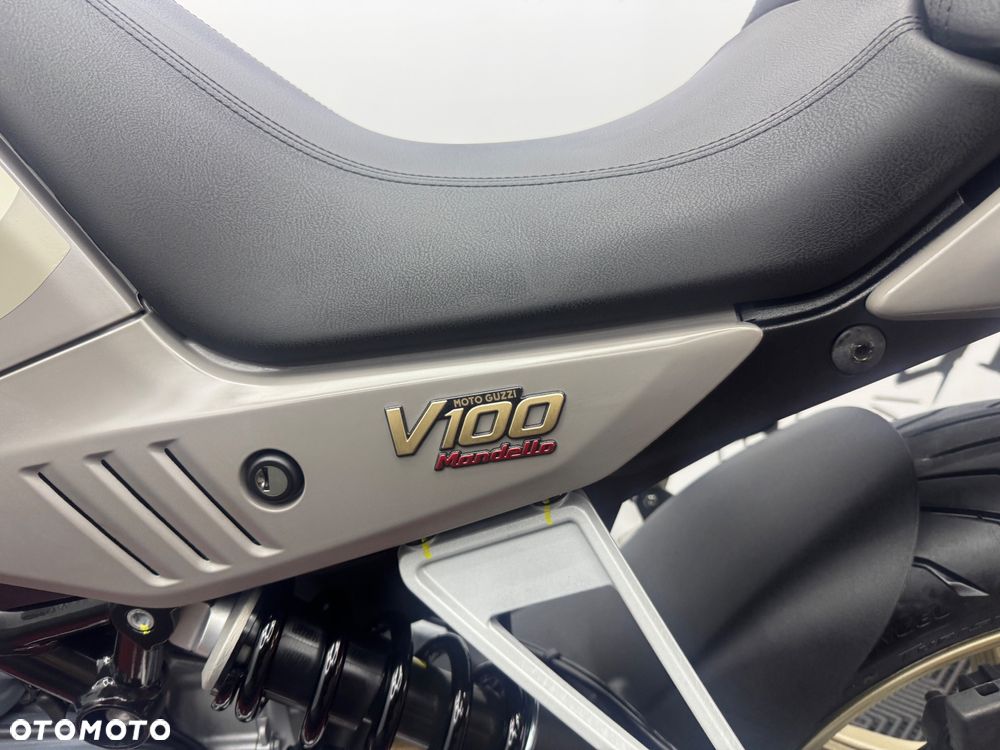 Moto Guzzi V100 Mandello - 16