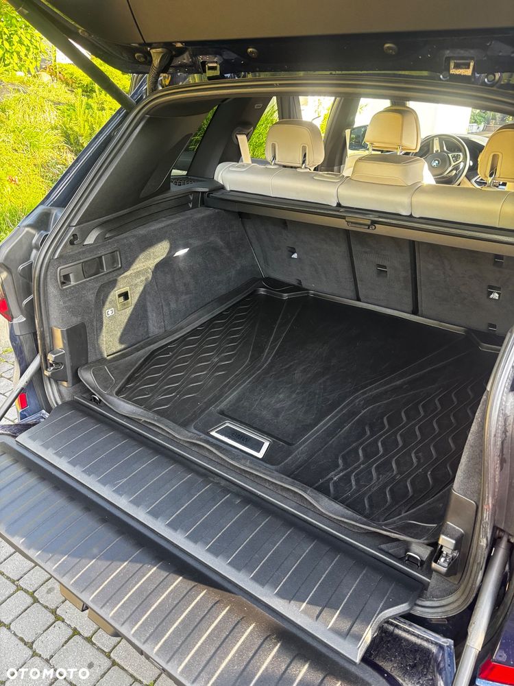 BMW X5 xDrive40i - 13