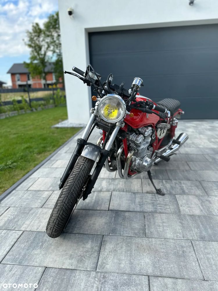 Honda CB - 10