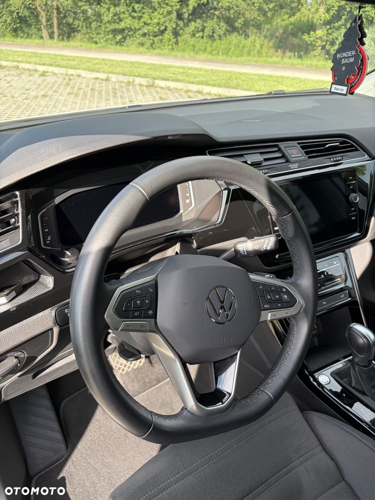 Volkswagen Touran - 26