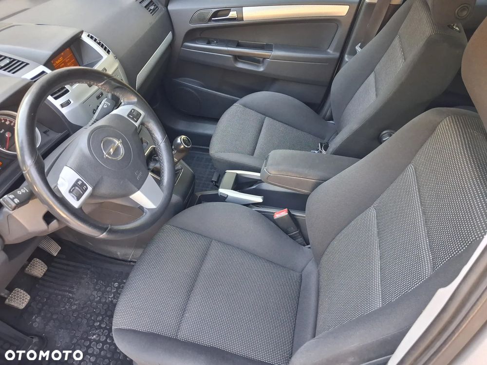 Opel Zafira 1.8 Sport - 6