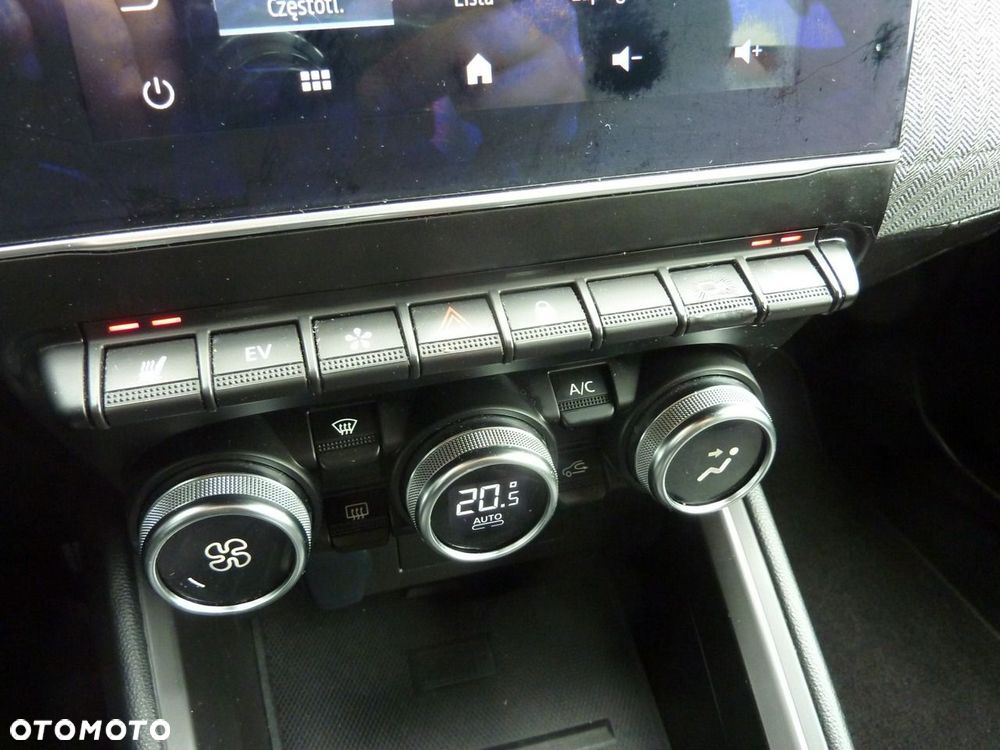 Renault Clio - 22