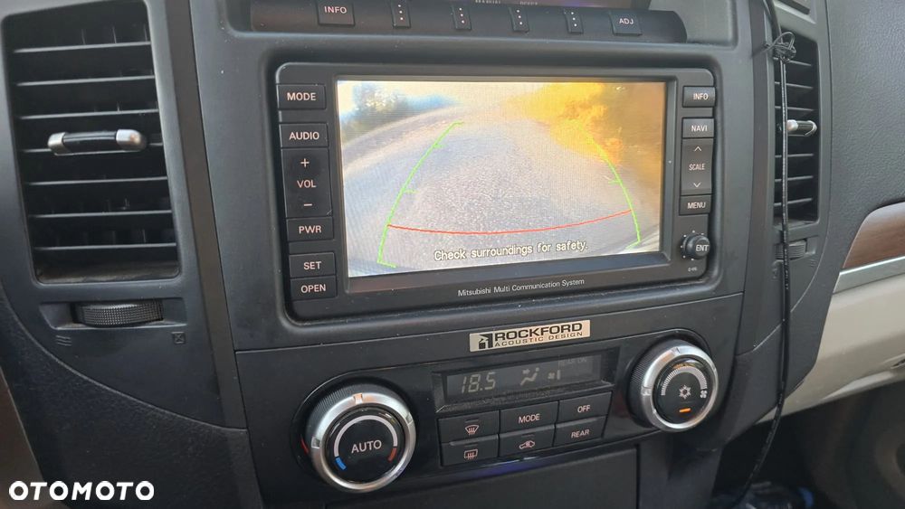 Mitsubishi Pajero 3.2 DID Elegance - 2