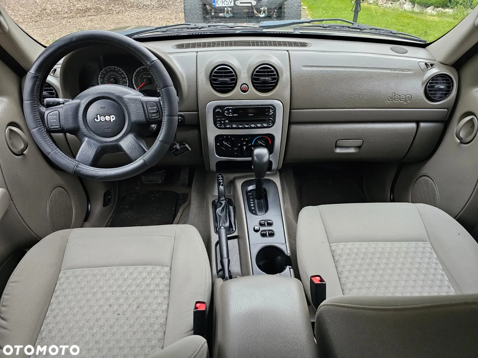 Jeep Cherokee 2.8 CRD Sport - 9