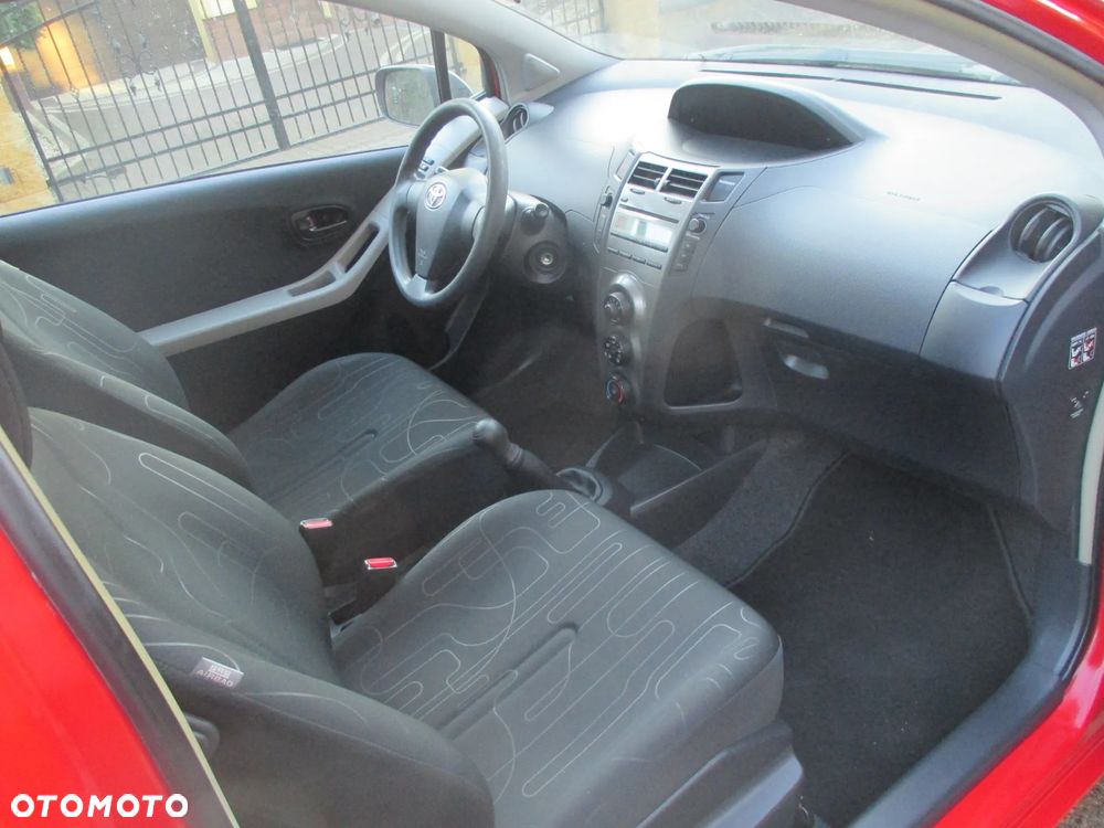 Toyota Yaris 1.33 Active - 23