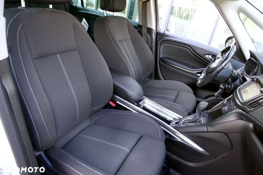 Opel Zafira 2.0 CDTI Plus - 17