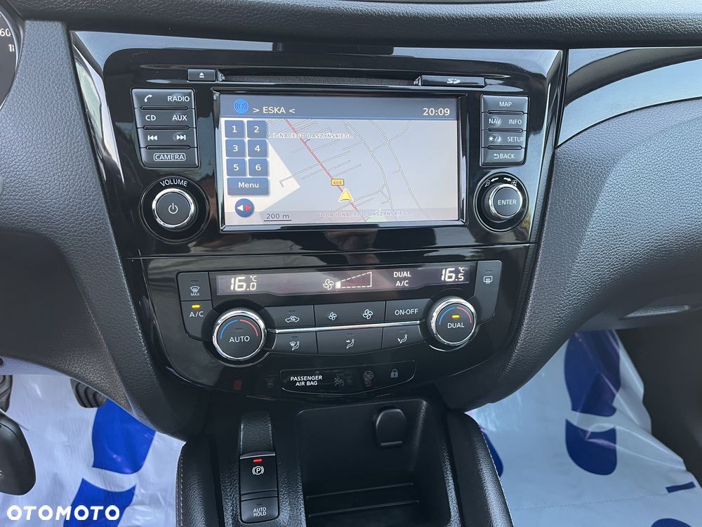 Nissan Qashqai 1.6 DIG-T N-Connecta - 15