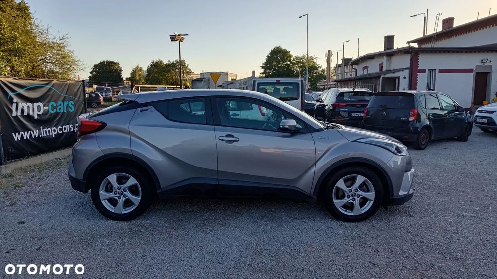 Toyota C-HR Lounge - 18